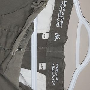 EUC Gap Khaki Pants